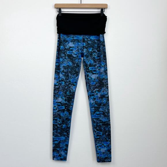 Beyond The Bump Maternity Blue Abstract High-Waisted Leggings - Picture 1 of 8